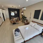 Loft Coral